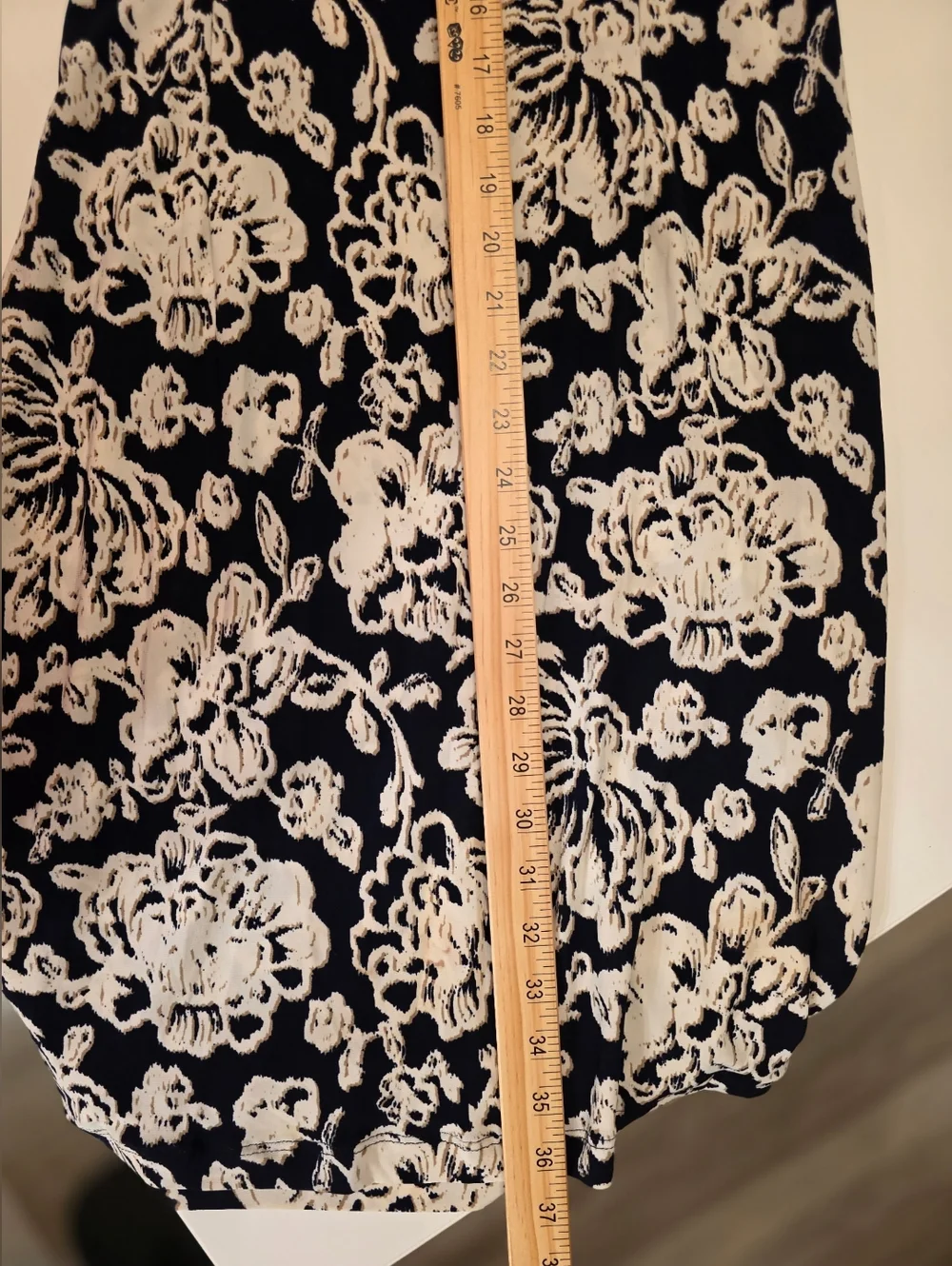 Lauren Ralph Lauren Women's Black & Cream Floral Ruched Jersey Dress ~ Size 6 - Picture 9 of 9
